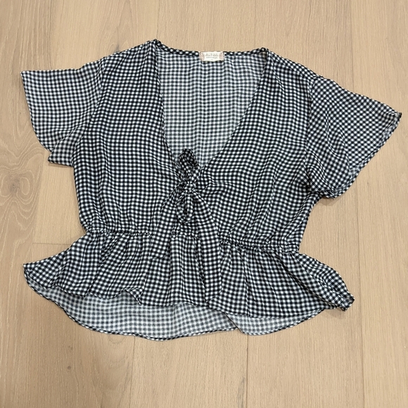 Checked Blouse with bow - Picture 1 of 6
